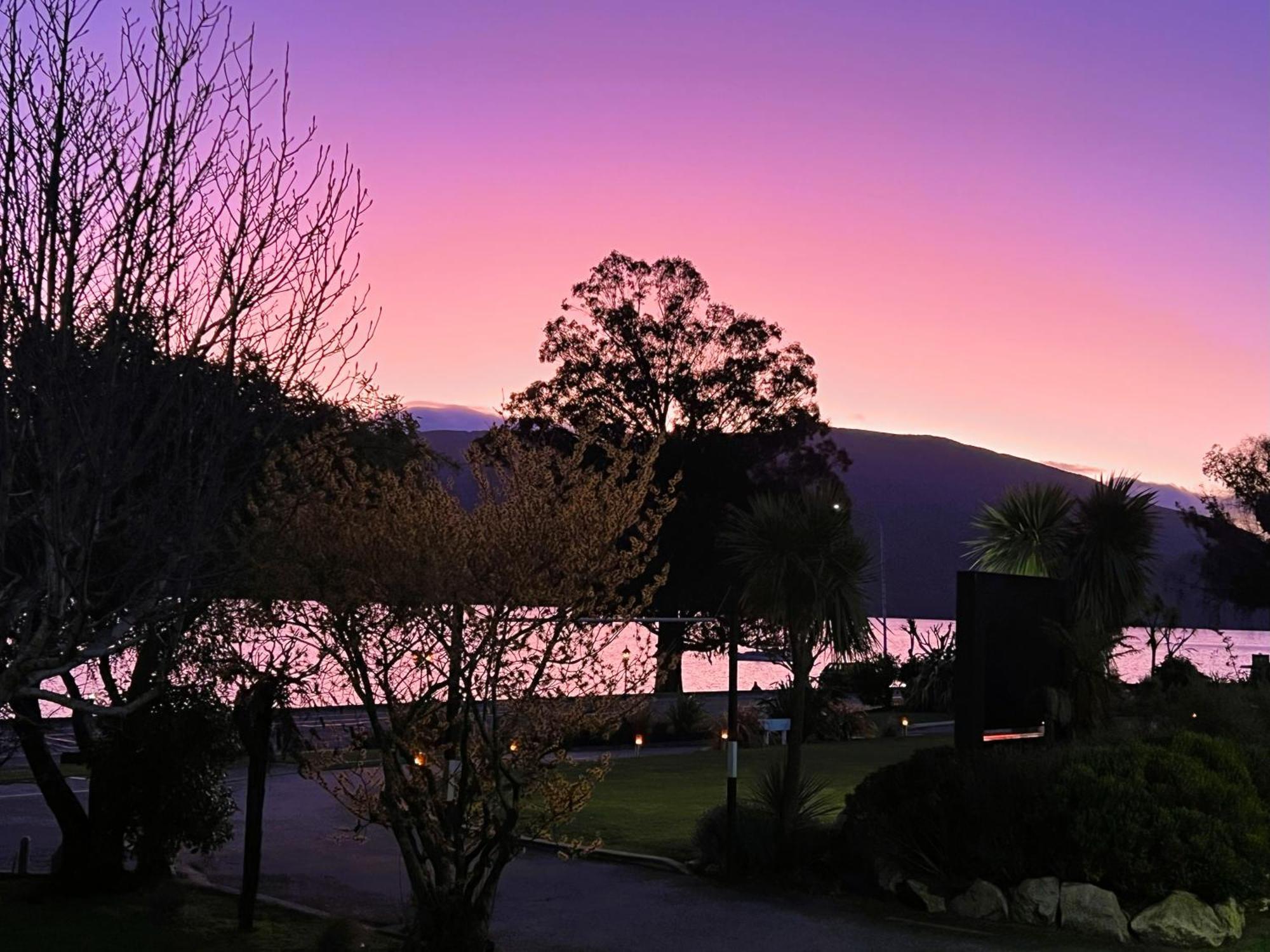 Fiordland Lakeview Motel And Apartments Te Anau Exterior foto